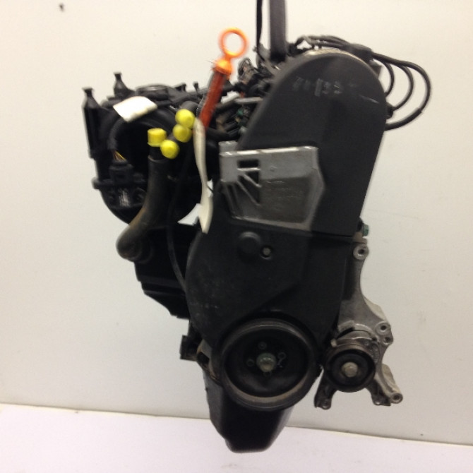 Moteur essence occasion VOLKSWAGEN POLO III Phase 2 11-1999->12-2001 1.4 30100098QX 4
