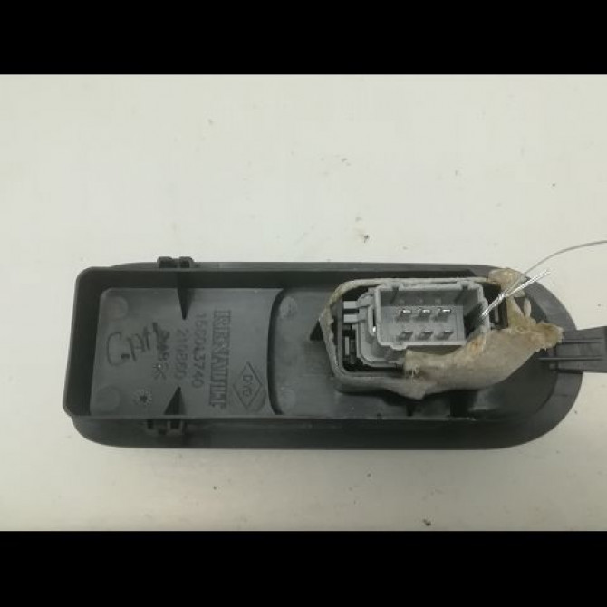 Commande lève-glace porte avant droite occasion RENAULT SCENIC II Phase 1 03-2004->09-2006 1.5 DCI 100ch 8200315027 2