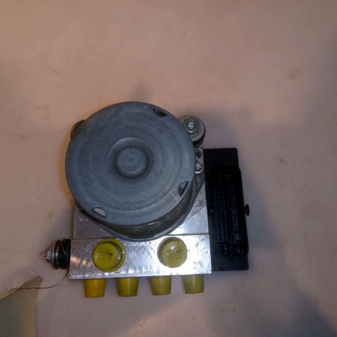 Unité hydraulique ABS occasion PEUGEOT 5008 I Phase 1 11-2009->12-2013 2.0 HDI 150ch 1607510480 3