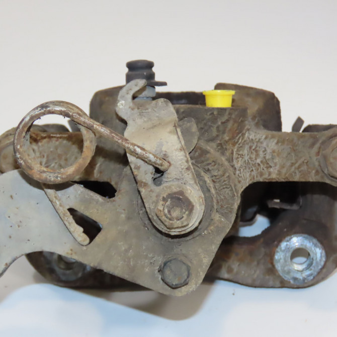 Etrier de frein arrière droit occasion KIA RIO III Phase 1 06-2011->... 1.1 CRDI 75ch 583111WA30 3