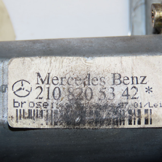 Mecanisme+moteur leve-glace arg occasion MERCEDES CLASSE E II Phase 2 09-1999->03-2002 E 220 CDI 2107301546 4