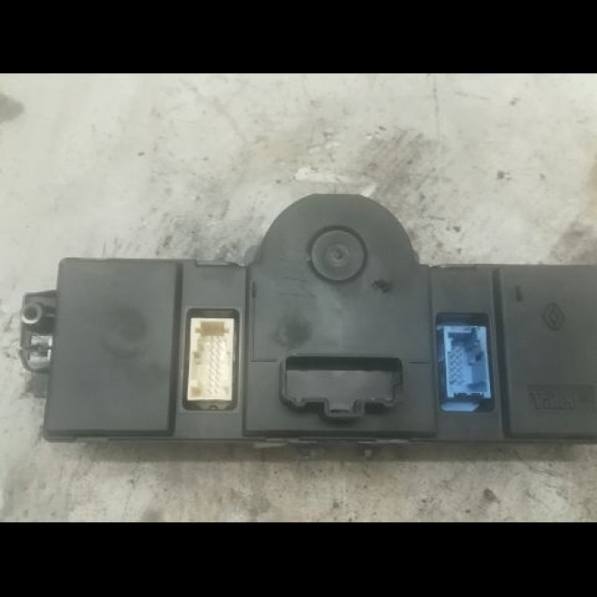 Commande de chauffage occasion RENAULT MODUS Phase 2 01-2008->12-2012 1.2i 16v 75ch 2