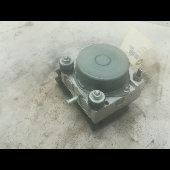 Unité hydraulique ABS occasion RENAULT MODUS Phase 2 01-2008->12-2012 1.2i 16v 75ch 2