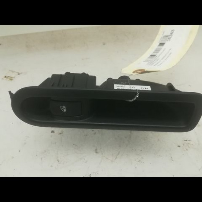 Commande leve-glace porte arrière droite occasion RENAULT MODUS Phase 2 01-2008->12-2012 1.2i 16v 75ch 8200214936 1