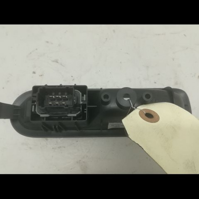 Commande leve-glace porte arrière droite occasion RENAULT MODUS Phase 2 01-2008->12-2012 1.2i 16v 75ch 8200214936 2