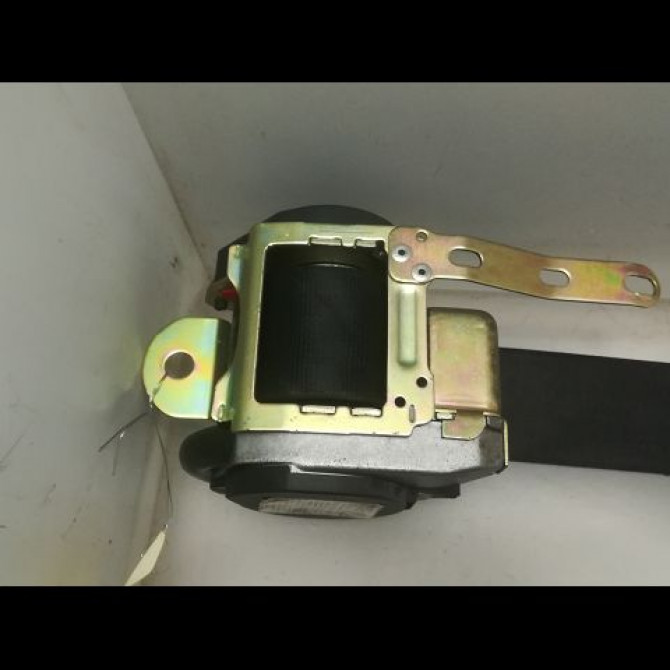 Ceinture avant droite occasion VOLKSWAGEN POLO IV Phase 1 01-2002->05-2005 1.2 12v 65ch 6Q4857706JRAA 2