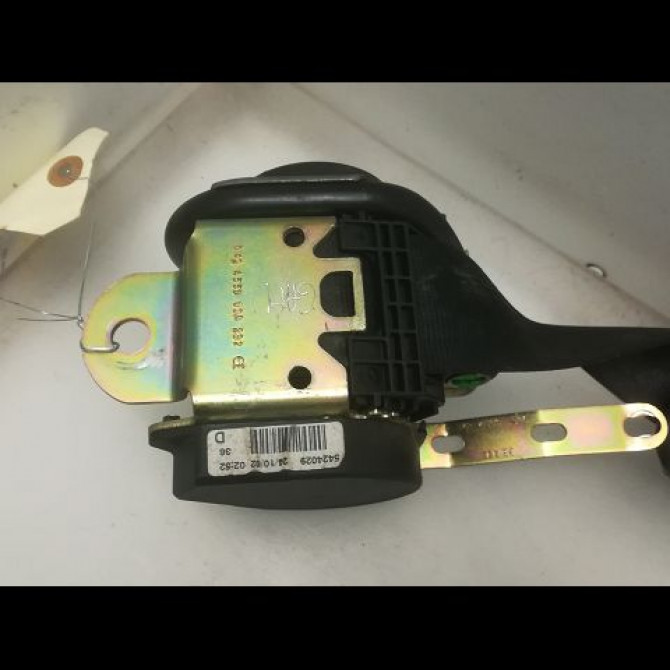 Ceinture avant droite occasion VOLKSWAGEN POLO IV Phase 1 01-2002->05-2005 1.2 12v 65ch 6Q4857706JRAA 3