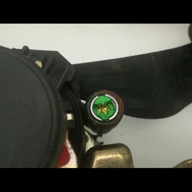 Ceinture avant droite occasion VOLKSWAGEN POLO IV Phase 1 01-2002->05-2005 1.2 12v 65ch 6Q4857706JRAA 4