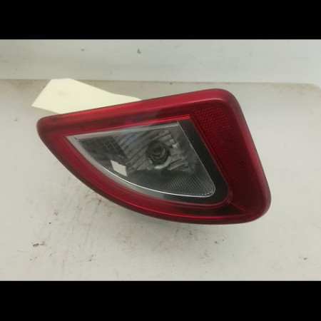 Feu arrière intérieur droit occasion RENAULT TWINGO II Phase 2 12-2011->12-2014 1.2i 16v 75ch