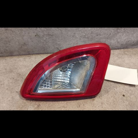 Feu arrière interieur gauche occasion RENAULT TWINGO II Phase 2 12-2011->12-2014 1.2i 16v 75ch