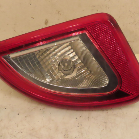 Feu arrière intérieur droit occasion RENAULT TWINGO II Phase 2 12-2011->12-2014 1.2i 16v 75ch