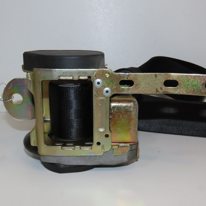 Ceinture avant droite occasion VOLKSWAGEN POLO IV Phase 2 05-2005->09-2009 1.2i 65ch 6Q4857706JRAA 2