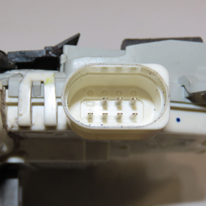 Serrure porte avg occasion AUDI A1 Phase 1 06-2010->03-2015 1.6 TDI 105ch 8J1837015E 3