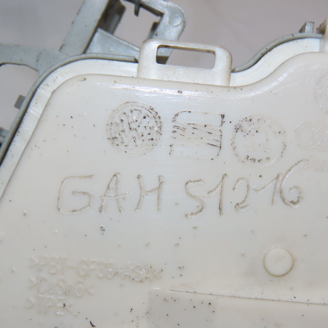 Serrure porte avg occasion AUDI A1 Phase 1 06-2010->03-2015 1.6 TDI 105ch 8J1837015E 4