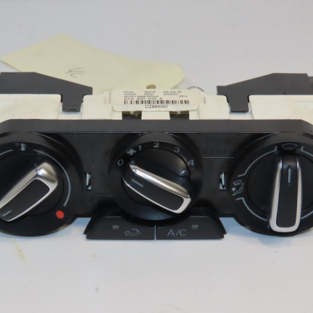 Commande de chauffage occasion AUDI A1 A1 Phase 2 2014-12-01->2019-06-30 1.0 TFSI 95ch 8XA820045A