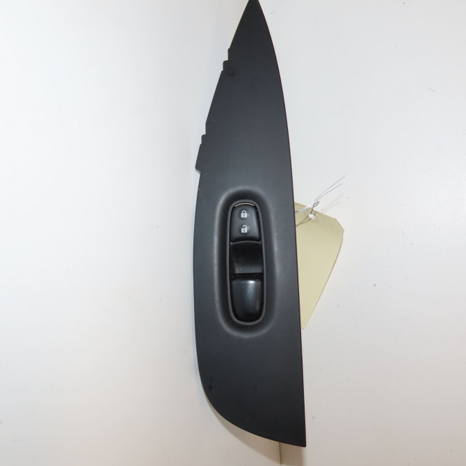 Commande lève-glace porte avant droite occasion NISSAN QASHQAI II Phase 1 02-2014->... 1.2i 115ch 254114BA0A 1