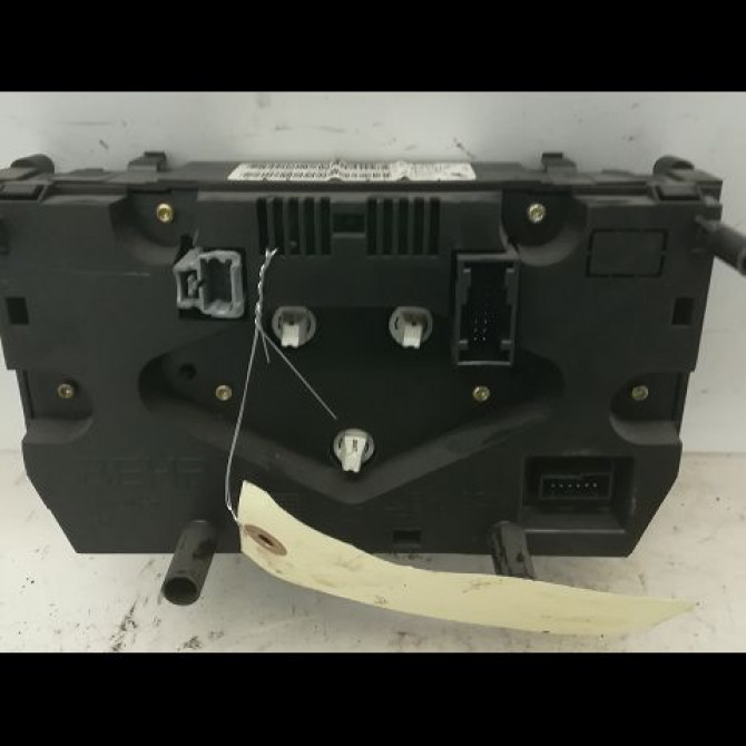 Commande de chauffage occasion PEUGEOT 307 Phase 1 04-2001->06-2005 1.4 HDI 8v 70ch 2