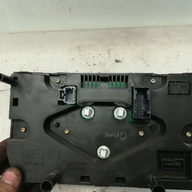 Commande de chauffage occasion PEUGEOT 307 Phase 1 04-2001->06-2005 2.0 HDI 110ch 2