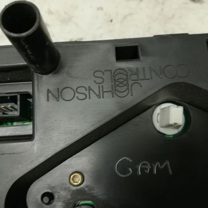 Commande de chauffage occasion PEUGEOT 307 Phase 1 04-2001->06-2005 2.0 HDI 110ch 3