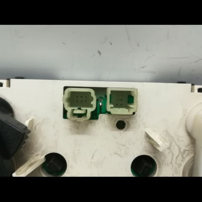 Commande de chauffage occasion PEUGEOT 307 Phase 1 04-2001->06-2005 1.4 HDI 8v 70ch 4