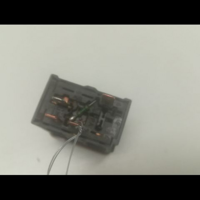 Bouton de warning occasion OPEL ZAFIRA I Phase 1 03-1999->07-2005 2.2 DTI 16v 125ch 24416082 2