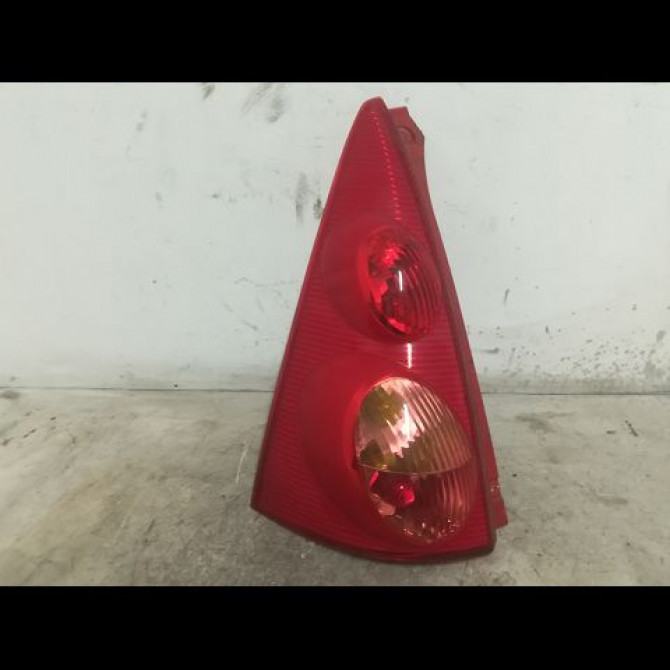 Feu arrière gauche occasion PEUGEOT 107 Phase 2 01-2009->01-2012 1.0i 12v 6350X6 1