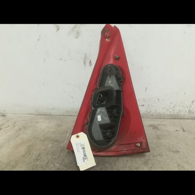 Feu arrière gauche occasion PEUGEOT 107 Phase 2 01-2009->01-2012 1.0i 12v 6350X6 2