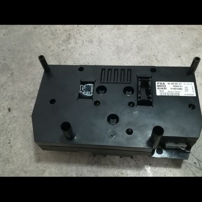 Commande de chauffage occasion PEUGEOT 307 Phase 1 04-2001->06-2005 2.0 HDI 90ch 2