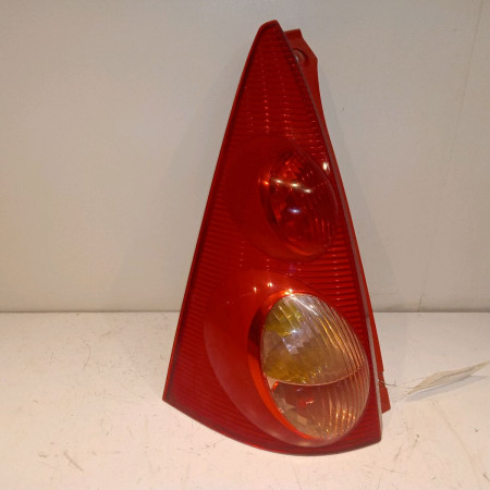 Feu arrière gauche occasion PEUGEOT 107 Phase 1 06-2005->12-2008 1.4 HDI 6350X6