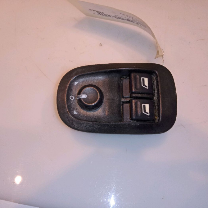 Commande lève-glace porte avant gauche occasion PEUGEOT 206 Phase 1 09-1998->03-2009 1.4i 6552WP 1