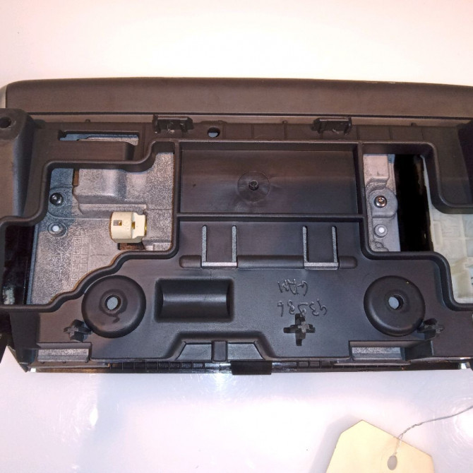 Autoradio occasion PEUGEOT 208 208 Phase 1 2012-03-01->2015-09-30 1.2 VTI 82ch 2