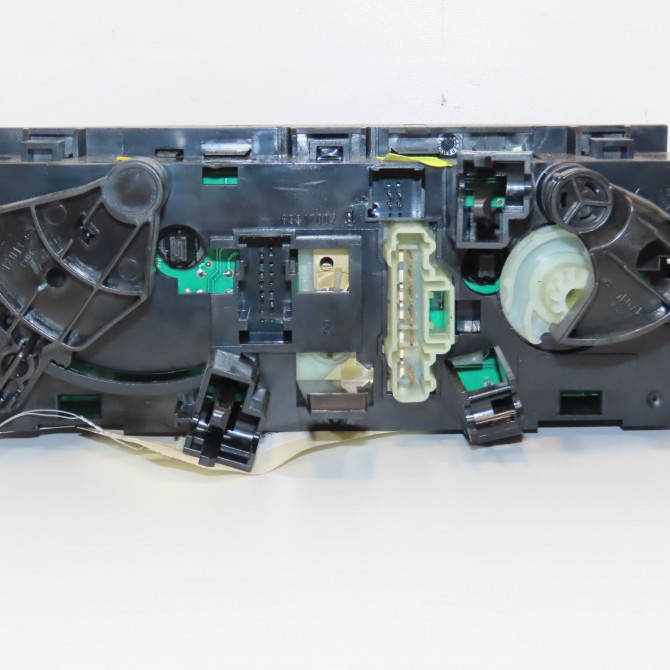 Commande de chauffage occasion PEUGEOT 207 Phase 1 04-2006->06-2013 1.6 HDI 90ch 6451TJ 2