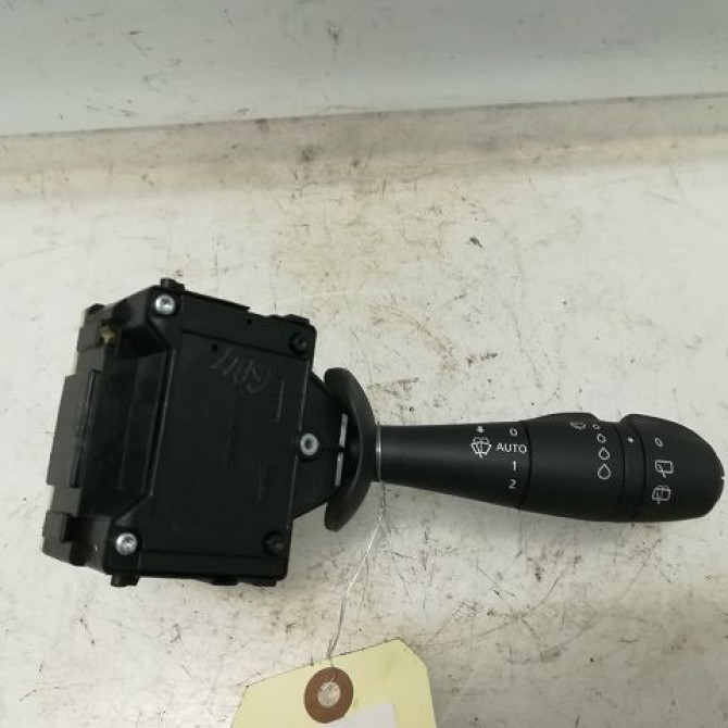 Commande essuie glace occasion RENAULT CAPTUR Phase 1 02-2013->... 1.2i 118 16V 8201168016 1
