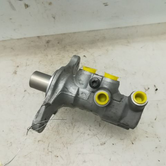 Maitre cylindre occasion RENAULT CAPTUR Phase 1 02-2013->... 1.2i 118 16V 460119686R 1