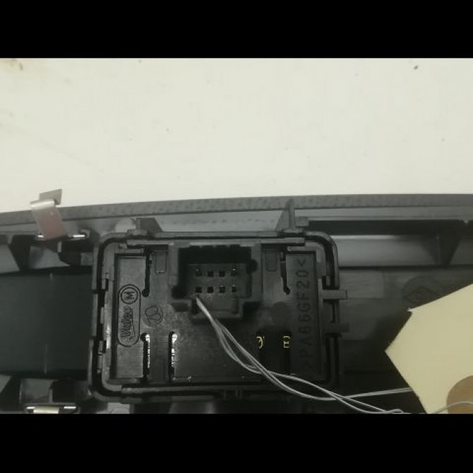 Commande lève-glace porte avant droite occasion RENAULT SCENIC III Phase 3 04-2013->... 1.5 DCI 110ch 3