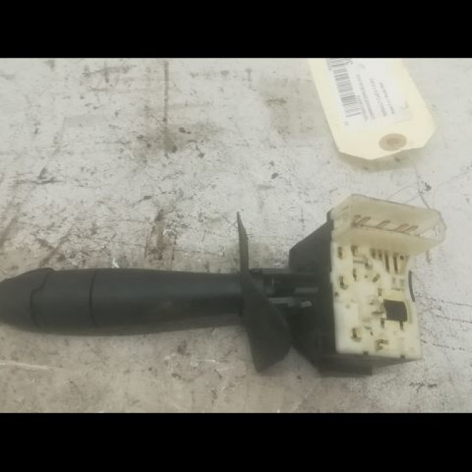 Commande essuie glace occasion RENAULT CLIO II Phase 2 06-2001->07-2006 1.5 DCI 60ch 2