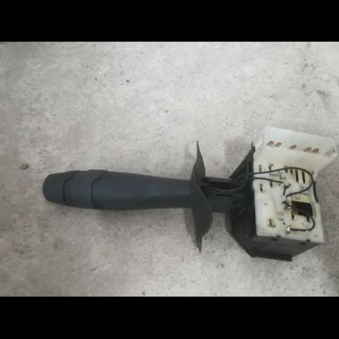 Commande essuie glace occasion RENAULT CLIO II Phase 2 06-2001->07-2006 1.4i 16v 2