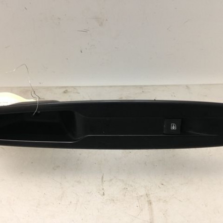 Commande lève-glace porte avant droite occasion RENAULT SCENIC III Phase 3 04-2013->... 1.5 DCI 110ch