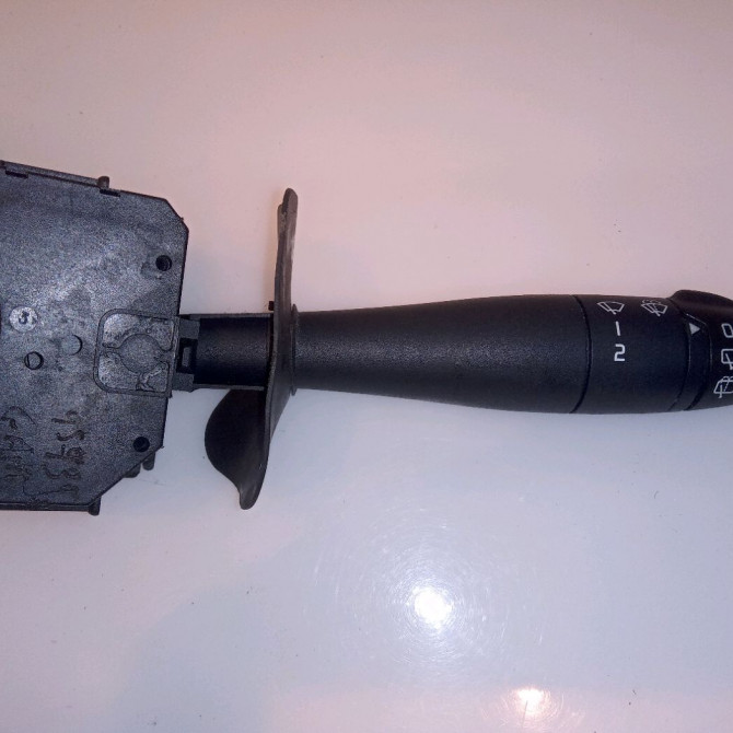 Commande essuie glace occasion RENAULT CLIO II Phase 2 06-2001->07-2006 1.2 1