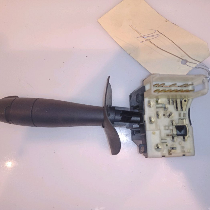 Commande essuie glace occasion RENAULT CLIO II Phase 2 06-2001->07-2006 1.2 2