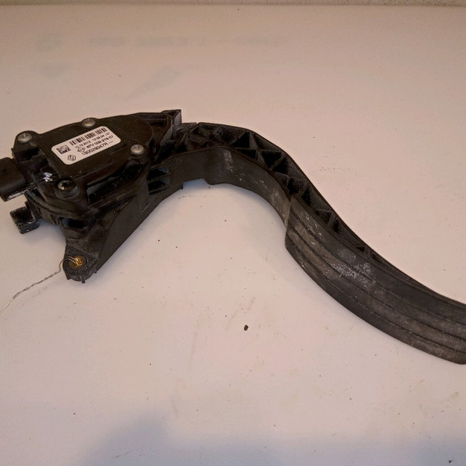 Potentiometre accelerateur occasion RENAULT CLIO IV Phase 1 07-2012->... 1.5 DCI 90ch 1