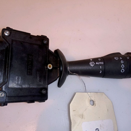 Commande essuie glace occasion RENAULT CAPTUR Phase 1 02-2013->... 1.5 DCI 90ch 8201168016