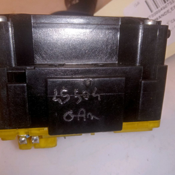 Commande essuie glace occasion RENAULT CLIO IV Phase 1 07-2012->... 1.5 DCI 75ch 8201168016 3