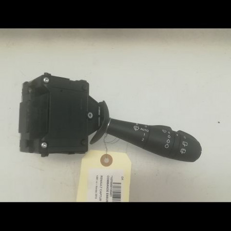 Commande essuie glace occasion RENAULT CAPTUR Phase 1 02-2013->... 1.5 DCI 90ch 8201168016