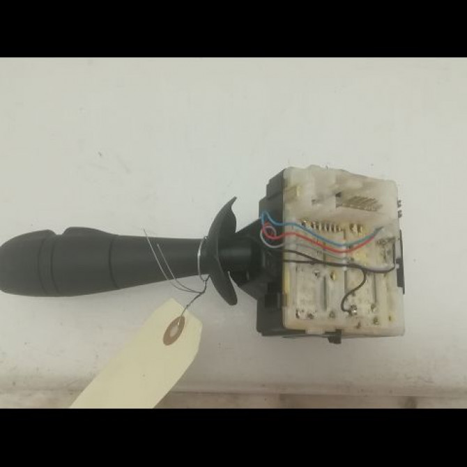 Commande essuie glace occasion RENAULT CAPTUR Phase 1 02-2013->... 1.5 DCI 90ch 8201168016 2