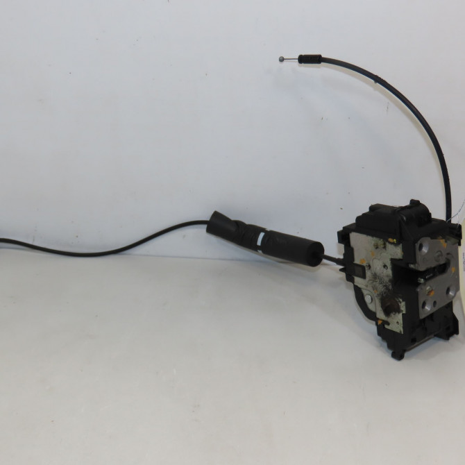 Serrure porte ard occasion RENAULT SCENIC III Phase 3 04-2013->... 1.6Dci 130ch 825020004R 1