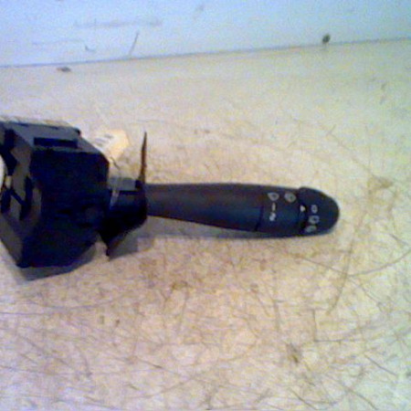 Commande essuie glace occasion RENAULT CLIO II Phase 2 06-2001->07-2006 1.5 DCI 65ch