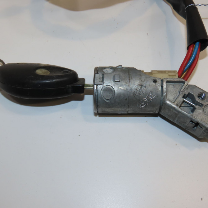 Antivol de direction occasion CITROEN C5 I Phase 1 03-2001->09-2004 2.2 HDi 4162CE 2