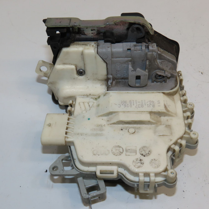 Serrure porte avd occasion AUDI A1 Phase 1 06-2010->03-2015 1.6 TDI 105ch 8J1837016E 2