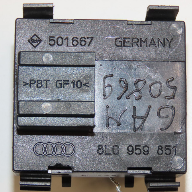 Commande lève-glace porte avant gauche occasion AUDI A3 I Phase 1 09-1996->10-2000 1.6i 3